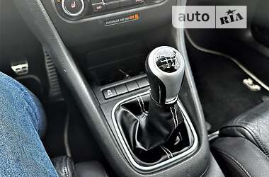 Хэтчбек Volkswagen Golf R 2012 в Киеве
