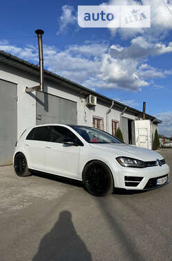 Хетчбек Volkswagen Golf R 2017 в 