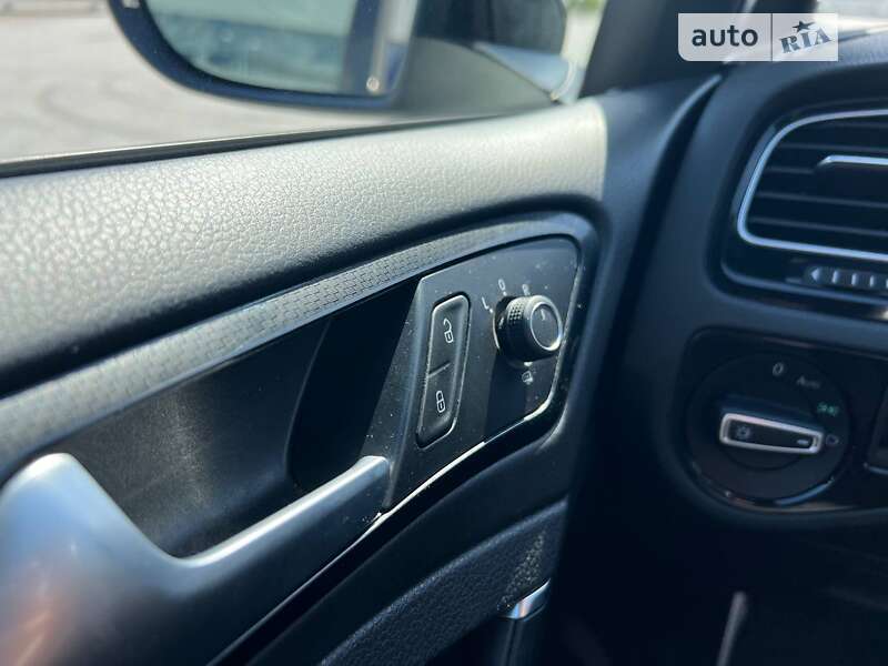 Хетчбек Volkswagen Golf R 2016 в Львові фото 11 Хетчбек Volkswagen Golf R 2016 в Львові