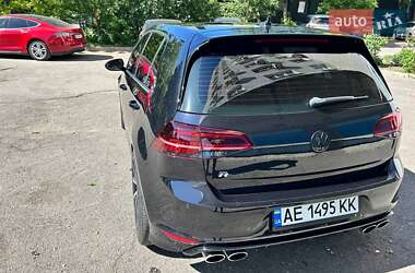 Хэтчбек Volkswagen Golf R 2016 в Днепре