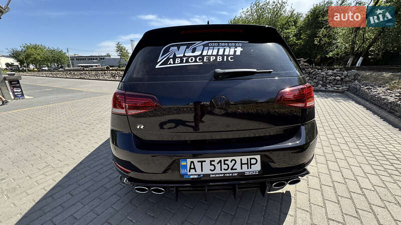 Хетчбек Volkswagen Golf R 2017 в Івано-Франківську