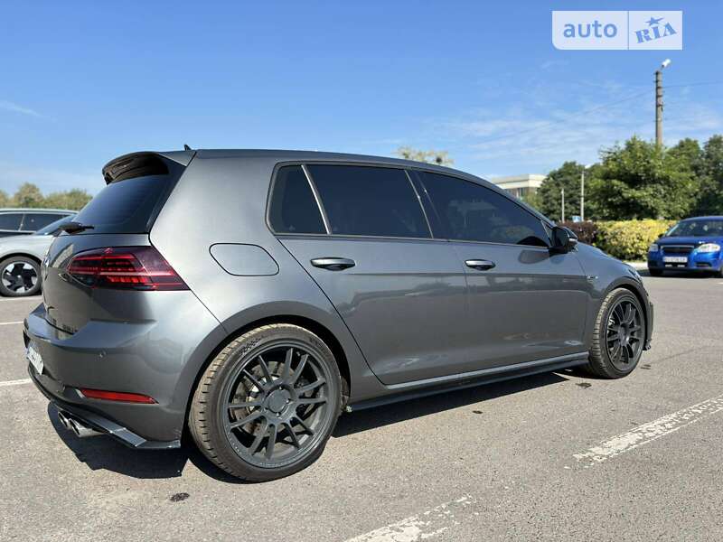 Хэтчбек Volkswagen Golf R 2019 в Пирятине