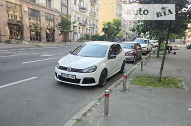 Хэтчбек Volkswagen Golf R 2012 в Киеве