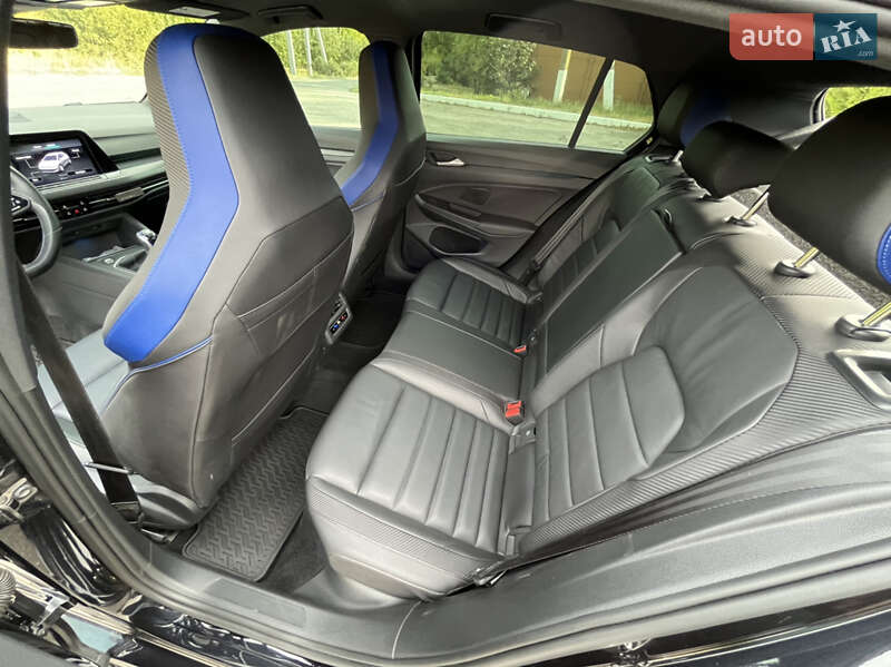 Хэтчбек Volkswagen Golf R 2022 в Днепре