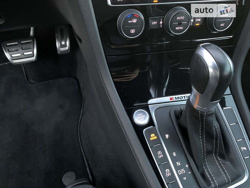 Універсал Volkswagen Golf R 2019 в Ковелі