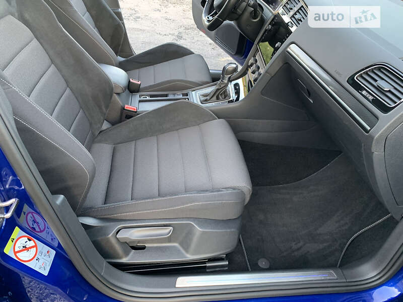 Універсал Volkswagen Golf R 2019 в Ковелі