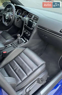 Хэтчбек Volkswagen Golf R 2016 в 
