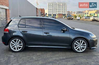 Хетчбек Volkswagen Golf R 2012 в 
