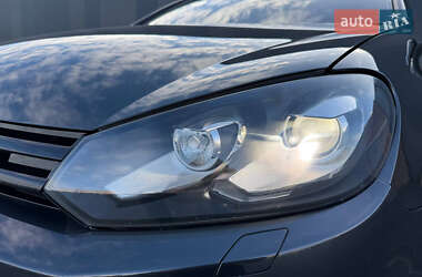 Хетчбек Volkswagen Golf R 2012 в 