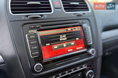 Хетчбек Volkswagen Golf R 2012 в 
