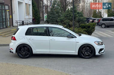 Хетчбек Volkswagen Golf R 2018 в 