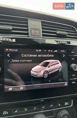 Хэтчбек Volkswagen Golf R 2015 в 