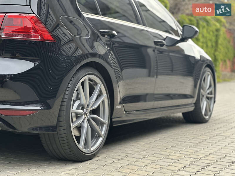 Хэтчбек Volkswagen Golf R 2016 в Одессе