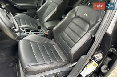 Хетчбек Volkswagen Golf R 2016 в 