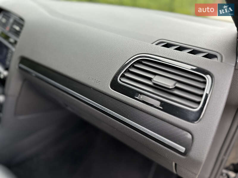 Хэтчбек Volkswagen Golf R 2016 в Одессе