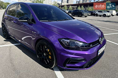 Хэтчбек Volkswagen Golf R 2019 в Киеве