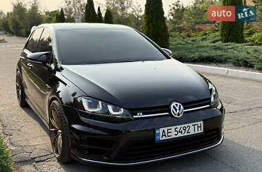 Хэтчбек Volkswagen Golf R 2016 в Днепре