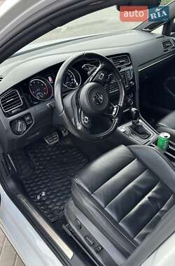Хетчбек Volkswagen Golf R 2017 в 