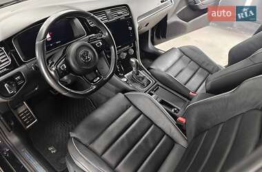 Хэтчбек Volkswagen Golf R 2019 в 