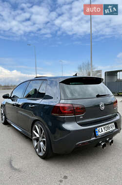 Хэтчбек Volkswagen Golf R 2012 в 