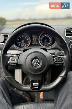 Хэтчбек Volkswagen Golf R 2012 в 