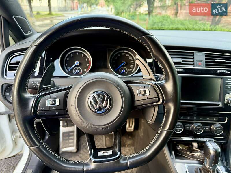 Хэтчбек Volkswagen Golf R 2016 в Харькове