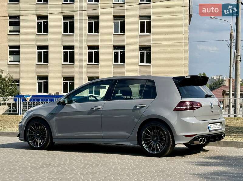 Хэтчбек Volkswagen Golf R 2016 в Харькове