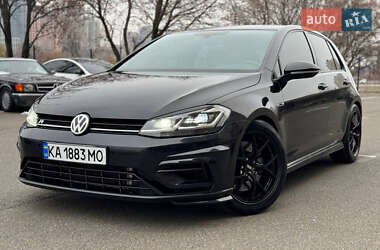 Хэтчбек Volkswagen Golf R 2016 в Киеве