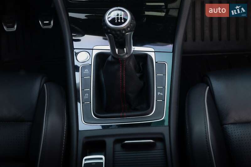 Хэтчбек Volkswagen Golf R 2017 в Хмельницком
