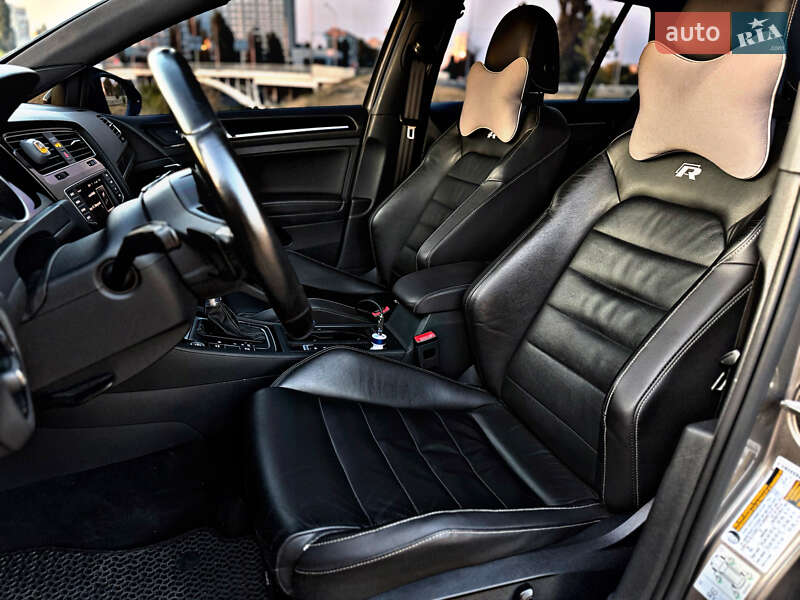 Хетчбек Volkswagen Golf R 2015 в Києві