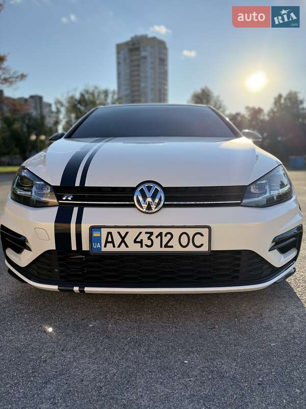 Хэтчбек Volkswagen Golf R 2018 в Харькове
