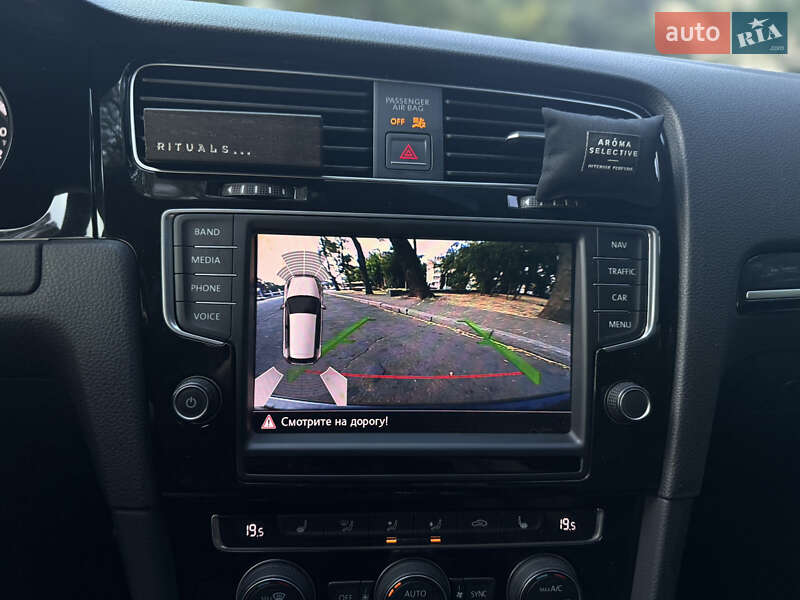 Хэтчбек Volkswagen Golf R 2016 в Одессе