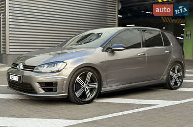 Хэтчбек Volkswagen Golf R 2015 в Киеве
