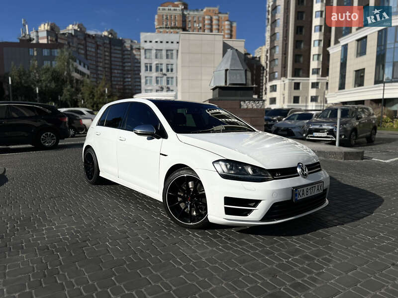 Volkswagen Golf R 2014
