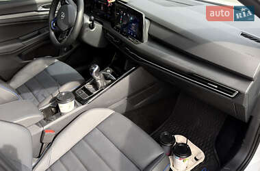 Хэтчбек Volkswagen Golf R 2024 в 