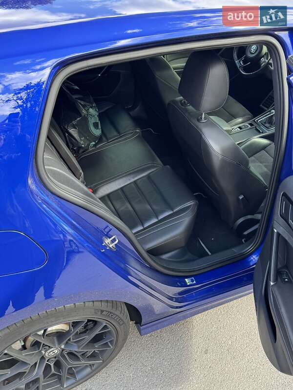 Хетчбек Volkswagen Golf R 2016 в Полтаві