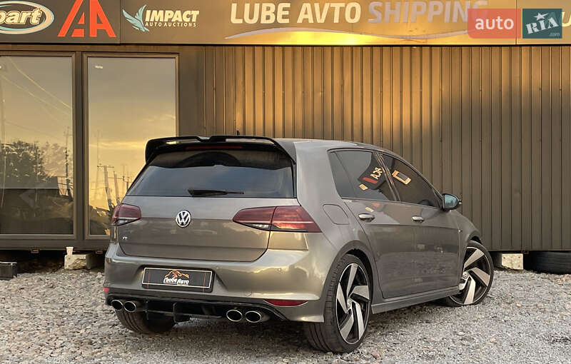 Хетчбек Volkswagen Golf R 2015 в Львові