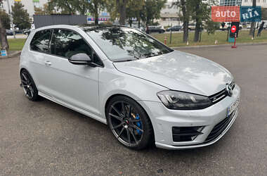 Хетчбек Volkswagen Golf R 2014 в Києві