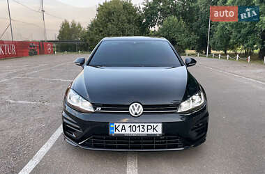 Хэтчбек Volkswagen Golf R 2019 в 