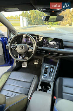 Хэтчбек Volkswagen Golf R 2022 в 