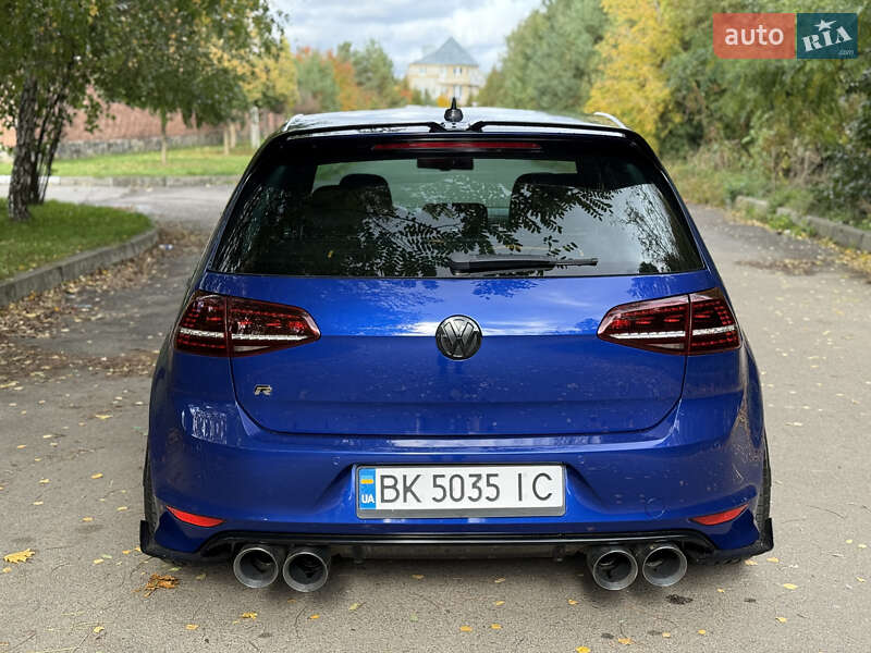 Хэтчбек Volkswagen Golf R 2015 в Ровно