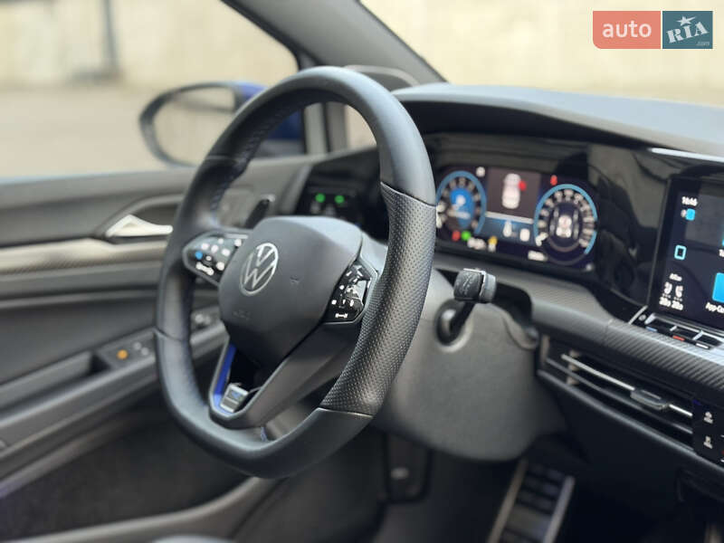 Хетчбек Volkswagen Golf R 2023 в Києві