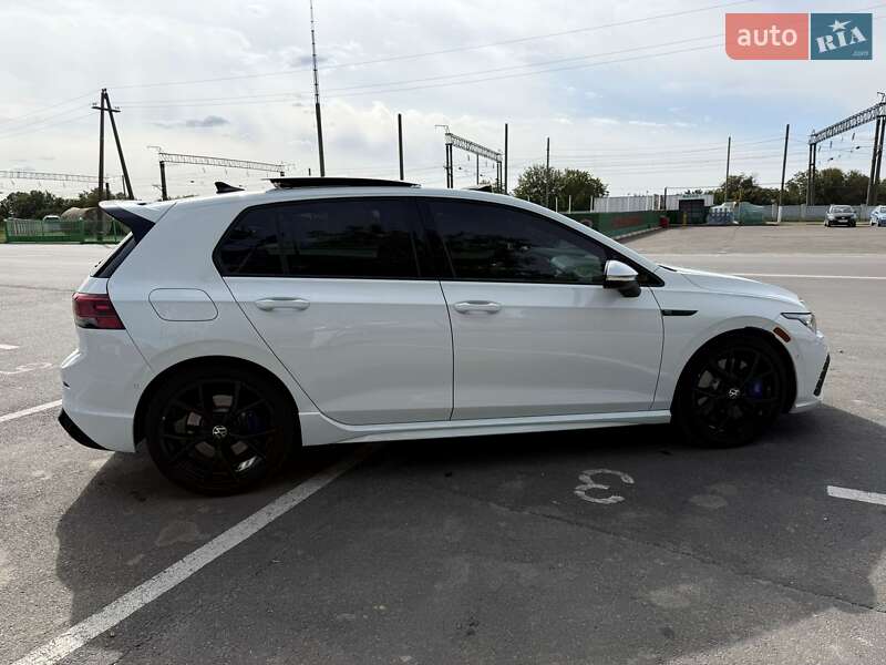 Хэтчбек Volkswagen Golf R 2024 в Виннице