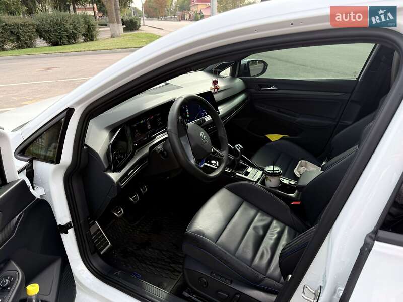 Хэтчбек Volkswagen Golf R 2024 в Виннице