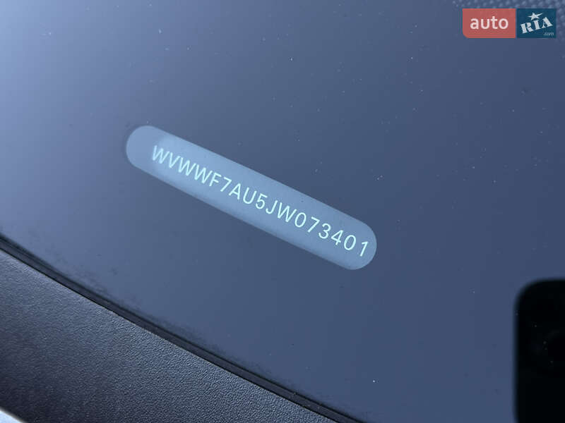 Хэтчбек Volkswagen Golf R 2017 в Хмельницком фото 17 Хэтчбек Volkswagen Golf R 2017 в Хмельницком