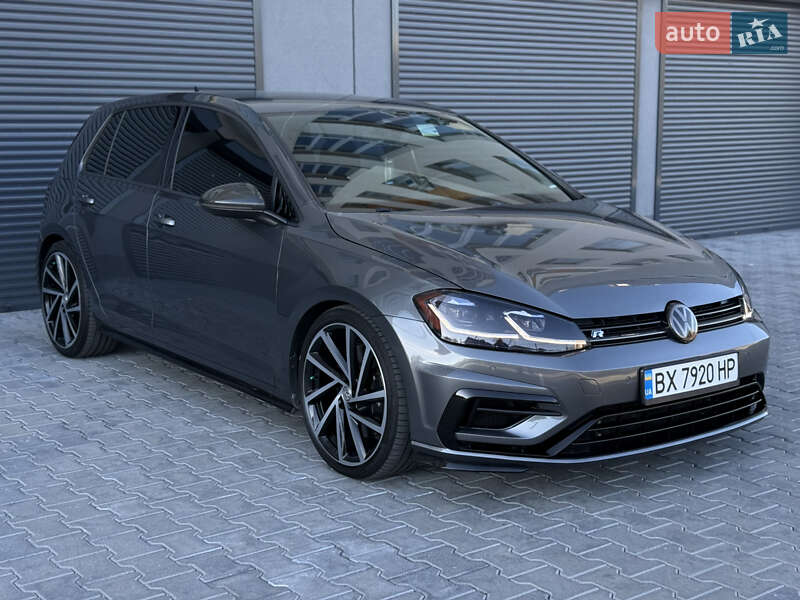 Хэтчбек Volkswagen Golf R 2017 в Хмельницком фото 24 Хэтчбек Volkswagen Golf R 2017 в Хмельницком