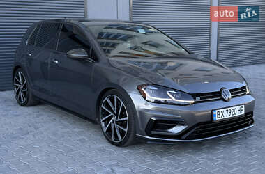 Хэтчбек Volkswagen Golf R 2017 в 