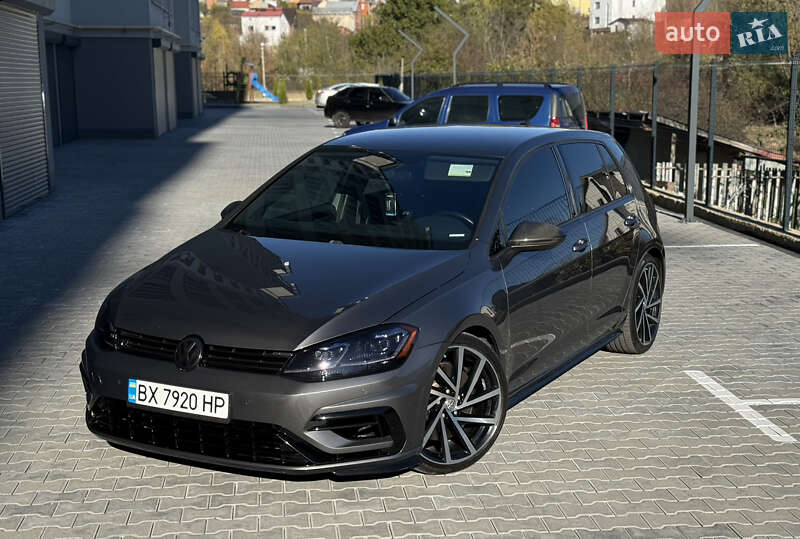 Хэтчбек Volkswagen Golf R 2017 в Хмельницком фото 27 Хэтчбек Volkswagen Golf R 2017 в Хмельницком
