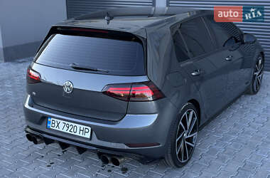 Хэтчбек Volkswagen Golf R 2017 в 