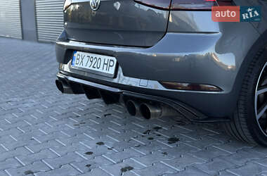 Хэтчбек Volkswagen Golf R 2017 в 